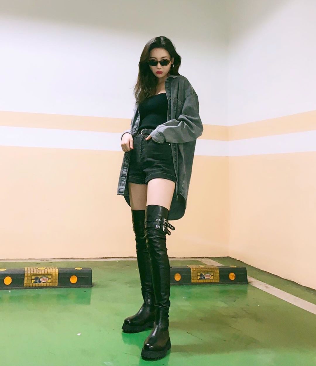 今年流行的靴子适合小粗腿穿,秋冬高跟百搭靴子