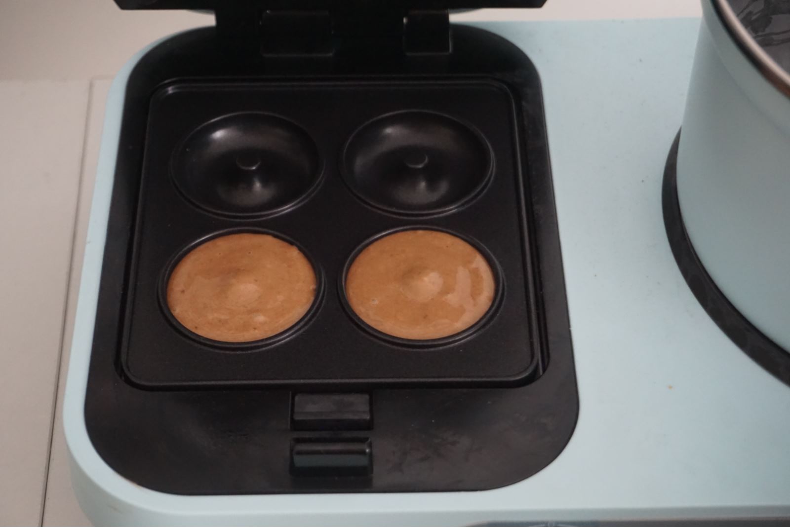 在家不用烤箱怎样给孩子做蛋糕,适合孩子吃的小蛋糕自己做