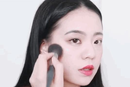 抖音这6个化妆技巧火了，一秒微笑唇也太鸡肋了