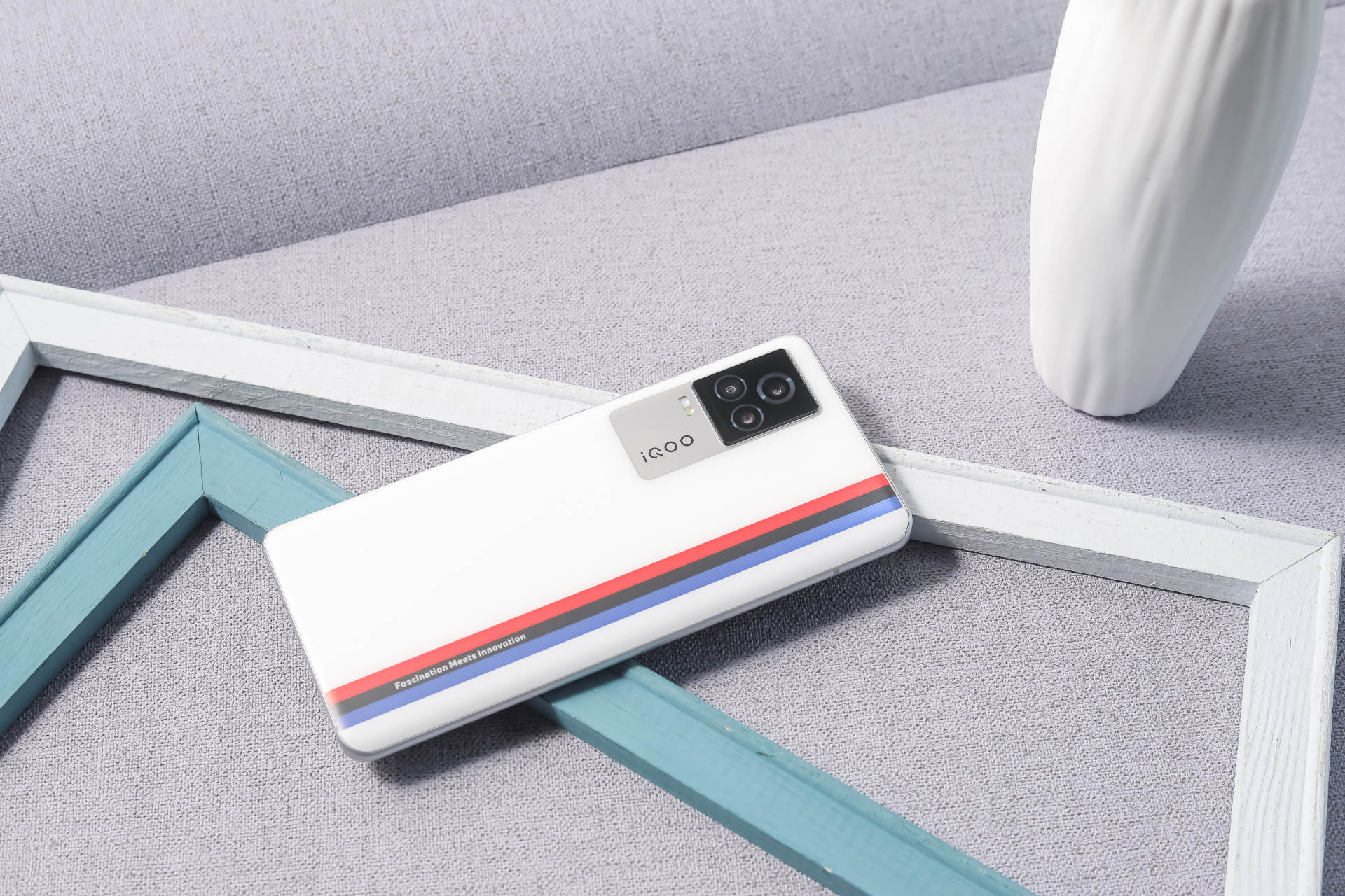 iqoo7pro和iqoo8pro哪个值得入手,iqoo7放到现在还值得入手吗