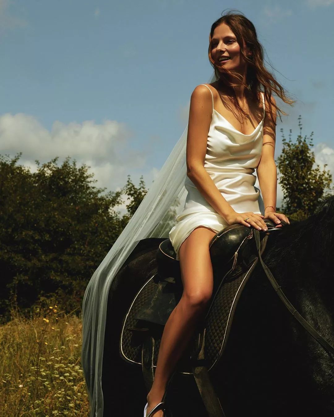 即使不出门也要穿出睡衣的别致,穿睡衣成了一种时尚