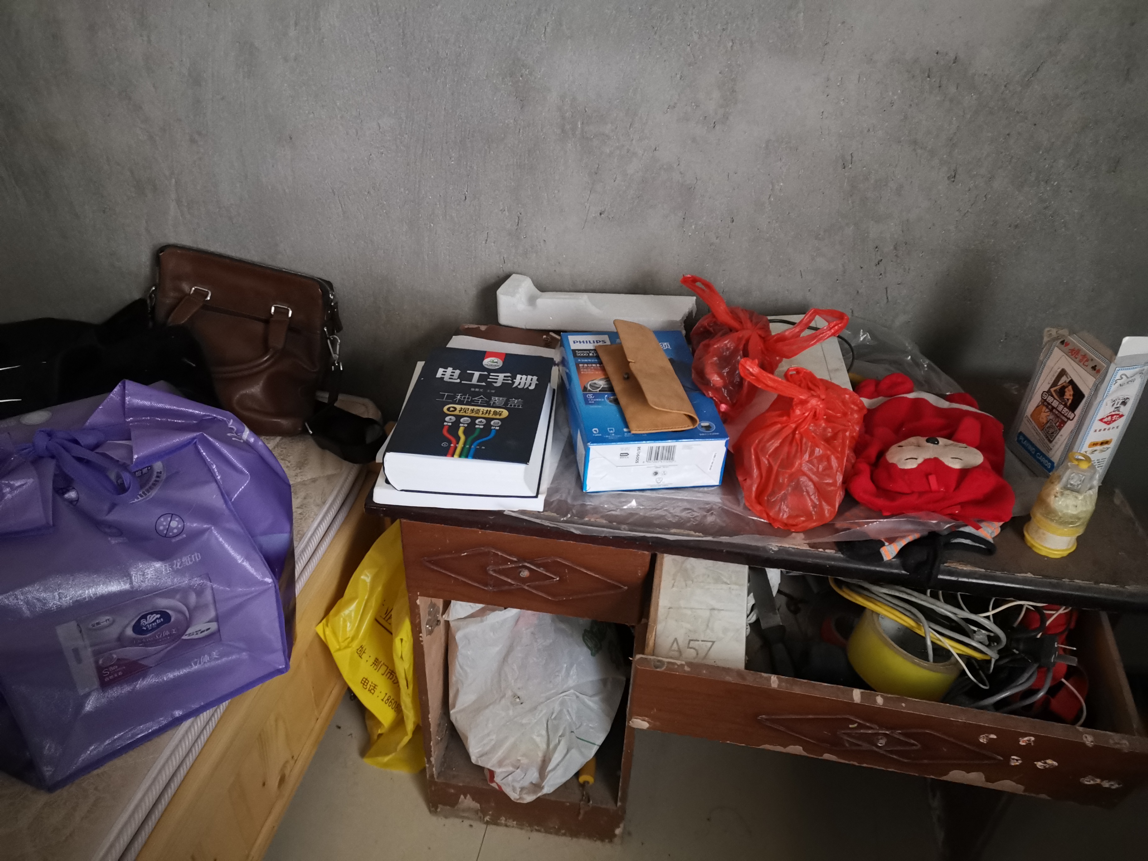 起底美团杀人外卖员:离婚后自杀未遂,儿子江中溺亡,家人称其情绪有问题