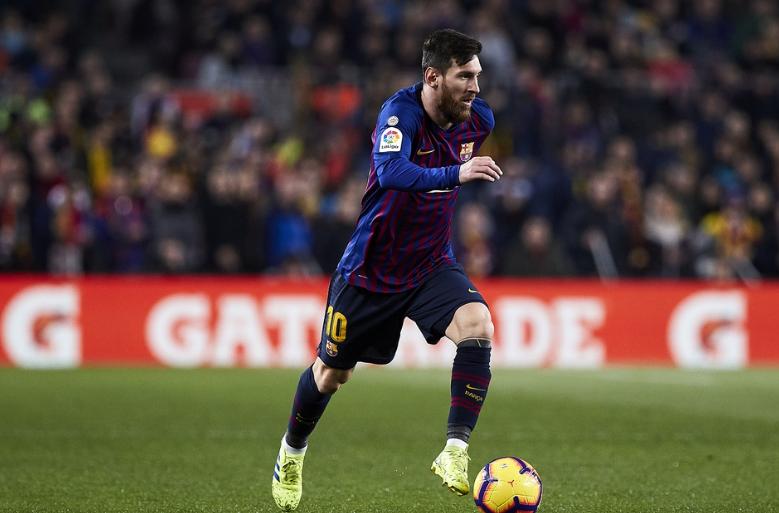 梅西距离贝利纪录只差2球,梅西距离大力神杯仅一步之遥