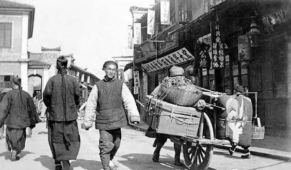 泪崩！1年1张，百年上海，老底子上海人都看哭了！