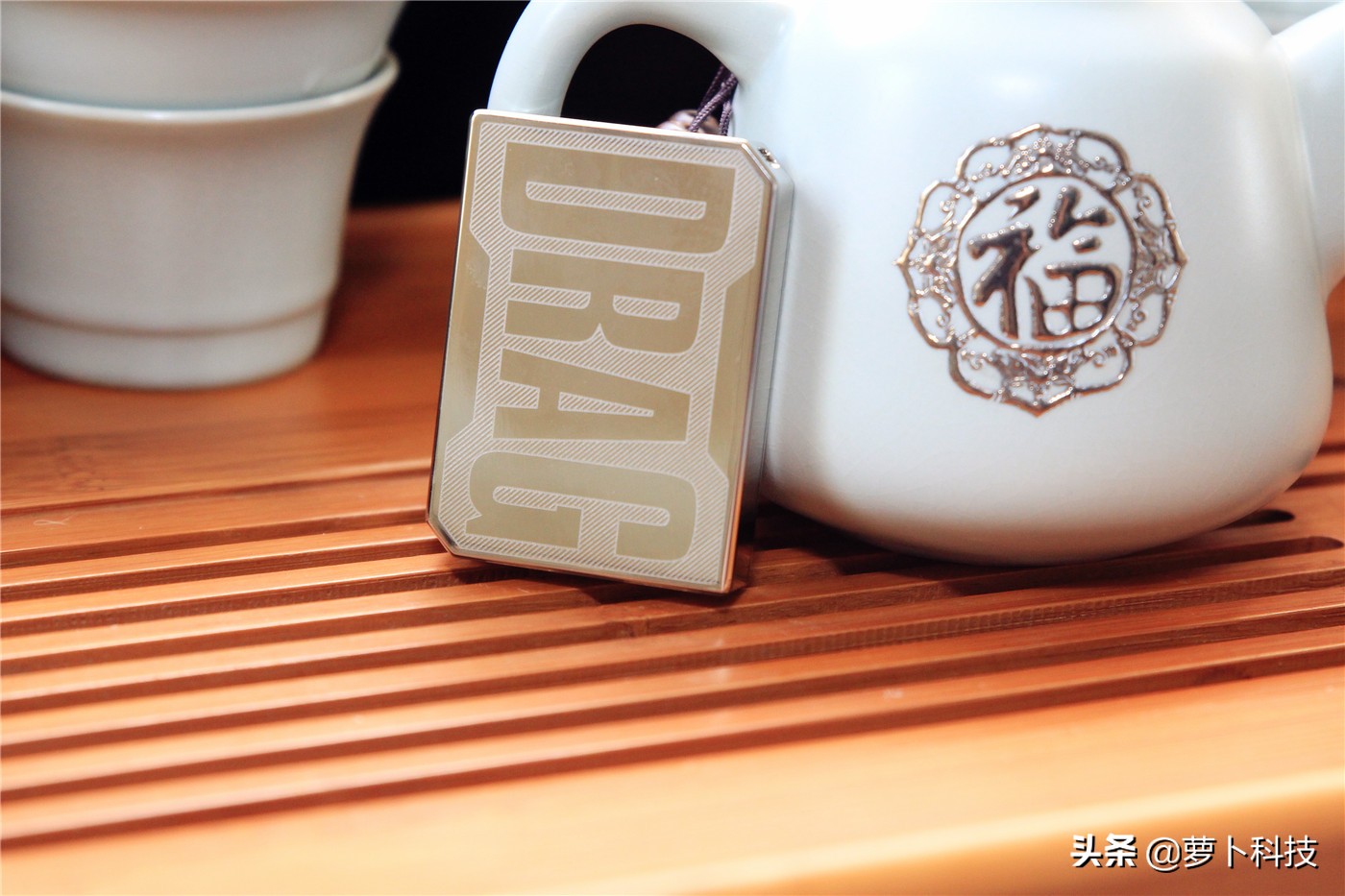 VOOPOODRAGNANO使用体验：750mAh多款水果味，机身真帅