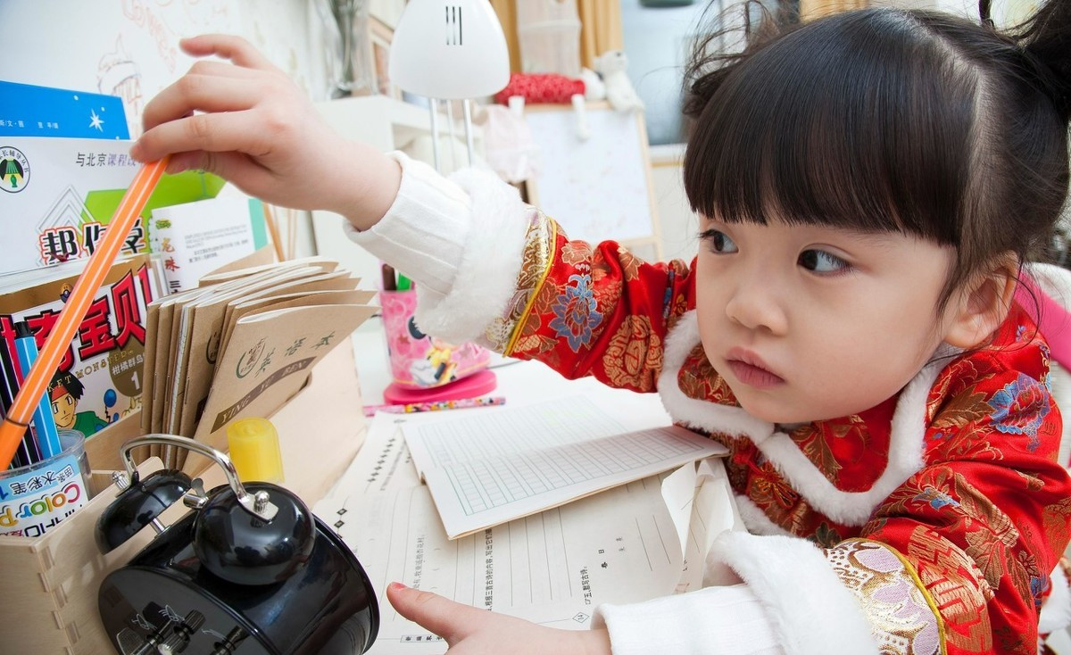 新年礼物小孩应该买什么,新年的礼物孩子