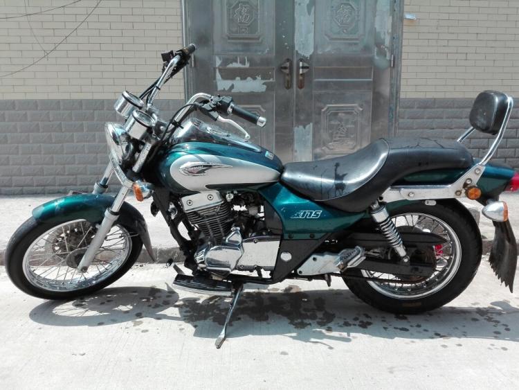 新大洲川崎超影175，一款90年代的经典太子摩托车，值得复活