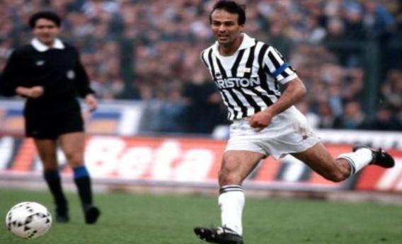 尤文图斯西甲历史最佳阵容,齐达内听到巴乔替补