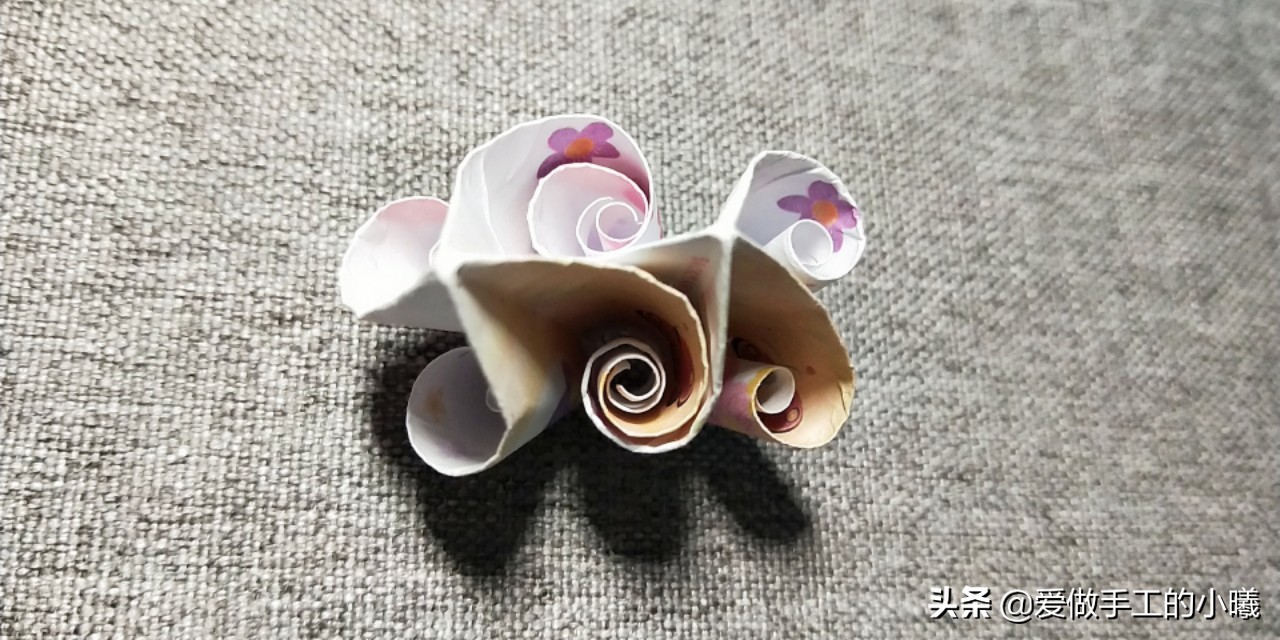 立体花的折纸步骤图解,立体的花的折纸教程