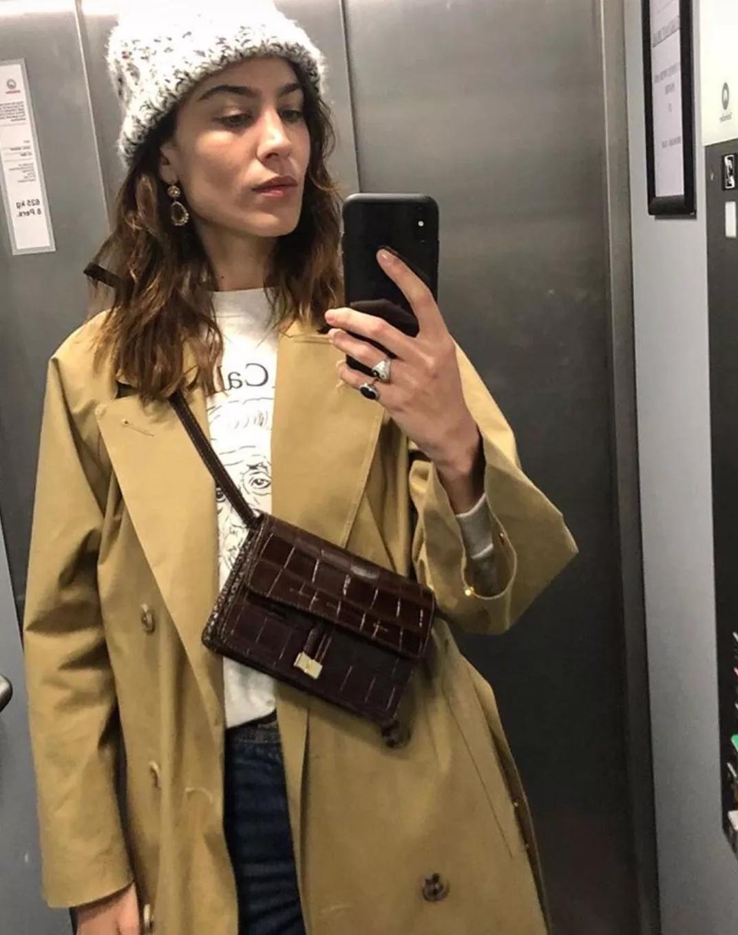 最近常背的千元小众包,最值得入手的小众品牌包