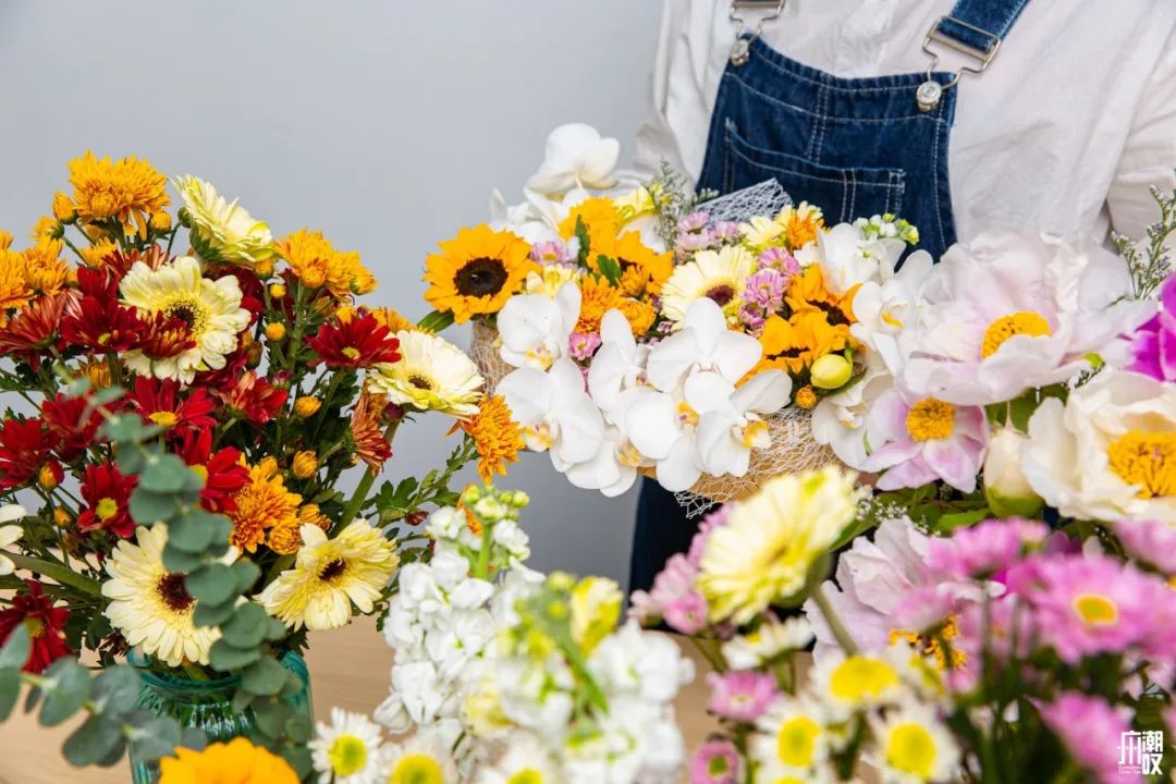 深夜去广州的花卉市场买花,如何逛斗南花卉市场买花便宜