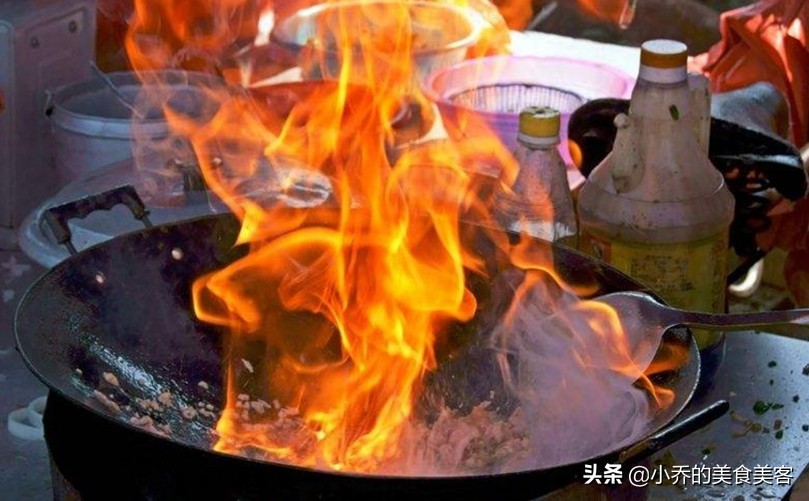 炒菜怎样才有锅气,炒菜所说的锅气是什么