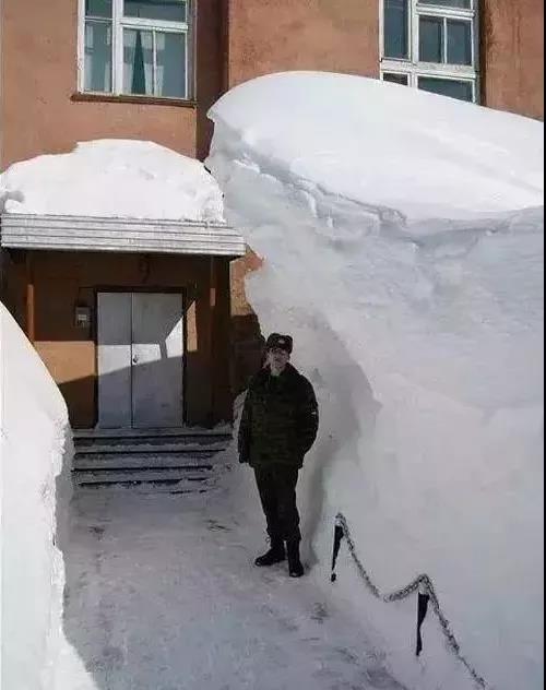 零下40度穿泳衣,零下三十度泳装