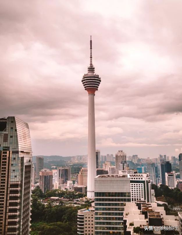 胡静豪门的生活,胡静的现实生活