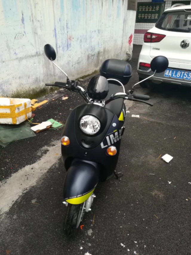 西安电动两轮轻便摩托车如何上牌,电动自行车与电动摩托车上牌区别