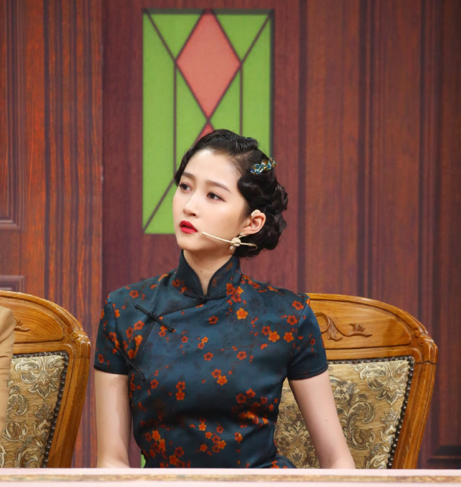 穿旗袍的女人优雅精致,穿旗袍的女人真有韵味