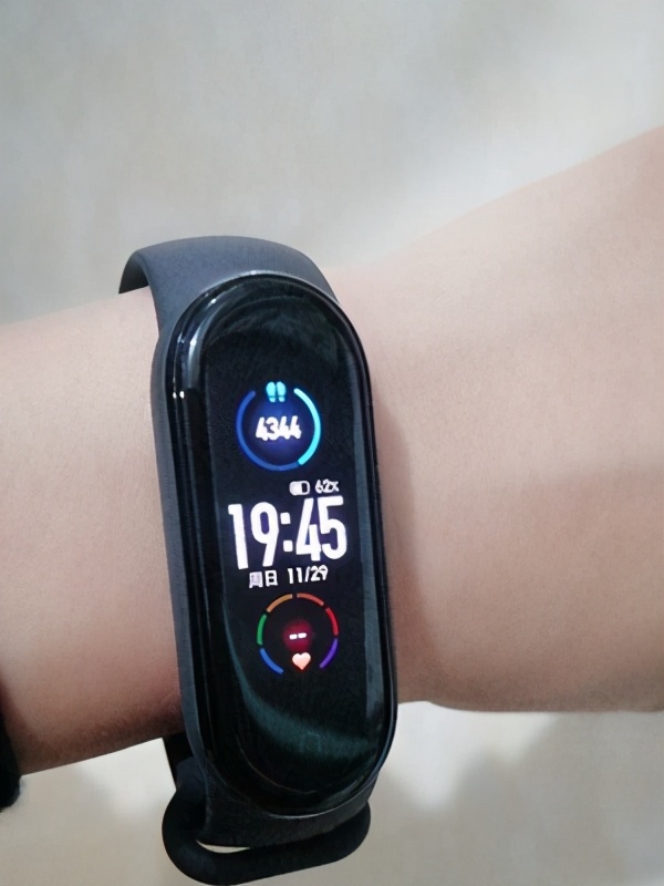 小米除了雷军啥都卖,雷军史上最好的小米手机