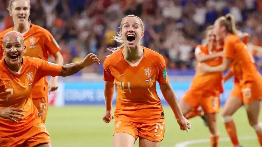 王霜荷兰,中国女足王霜经典技术