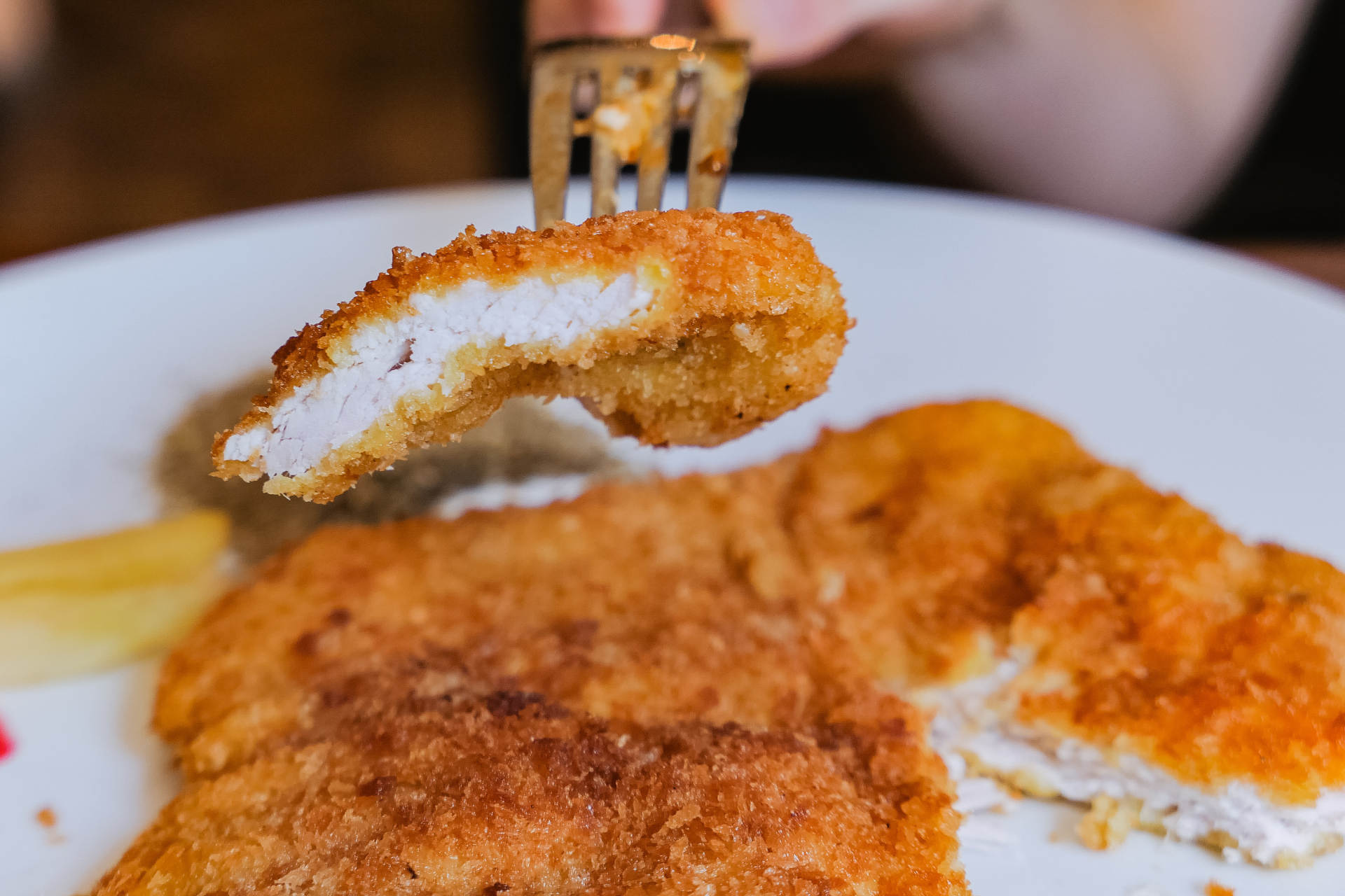 在天津，百十年来西餐一直和煎饼果子si“盟兄弟”？