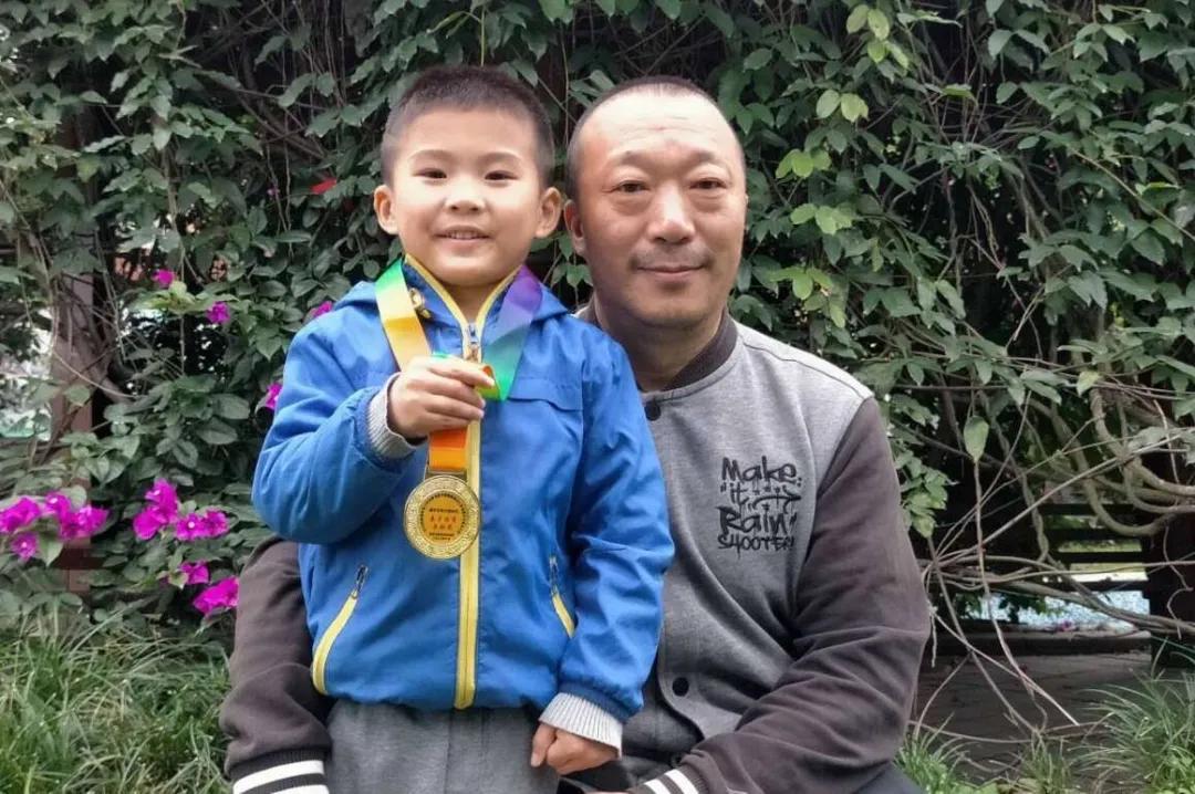 北川永昌幼儿园参加绵阳市首届幼儿足球嘉年华展示大会获佳绩