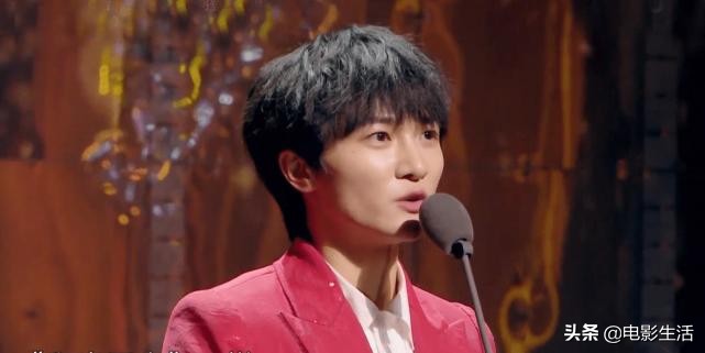 品质盛典贾乃亮调侃孙俪,邓超贾乃亮主持的颁奖典礼