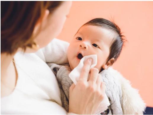 宝宝湿疹发烧是怎么回事,孩子湿疹发烧咳嗽湿疹消失