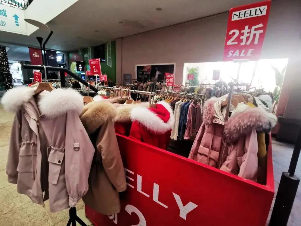 用不着加群拼团！来罗马春天奥莱，做真正的气质名媛