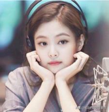 鼻子的毛孔粗大怎么缩小毛孔,鼻子毛孔挤出黑头后如何收缩毛孔