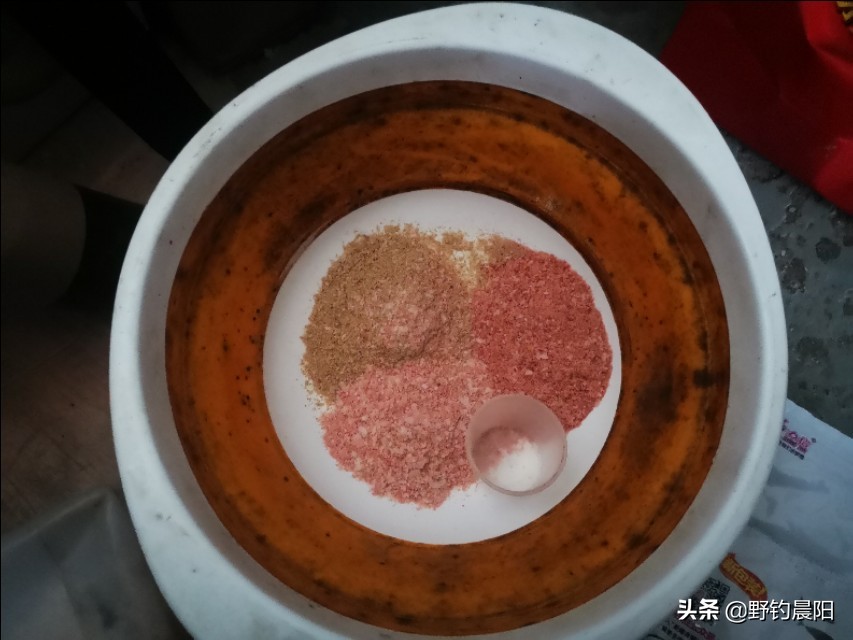 最好用的饵料配方大全,老钓手不愿分享的秘密饵料配方