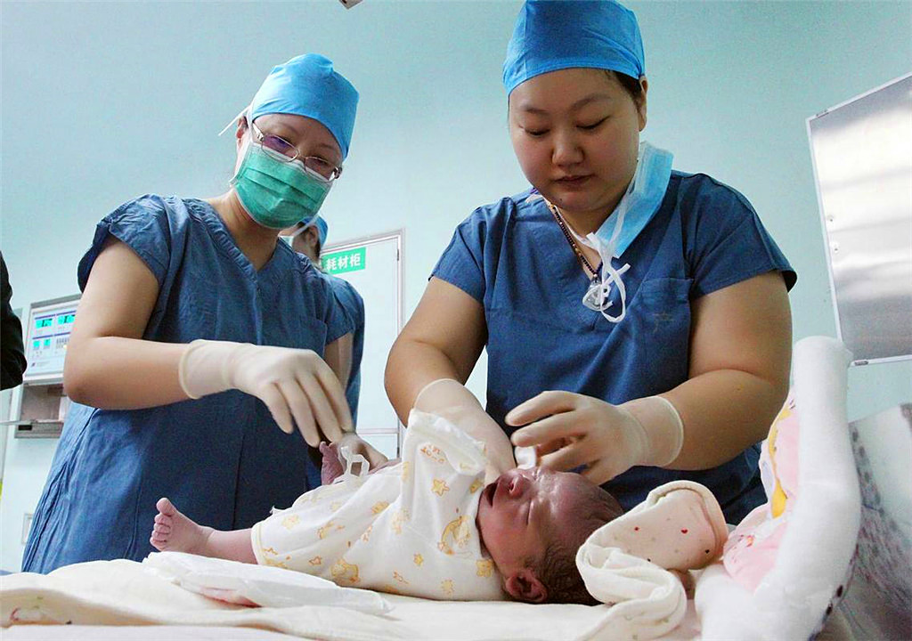 试管婴儿母亲遭罪吗,女性做试管婴儿到底有多遭罪