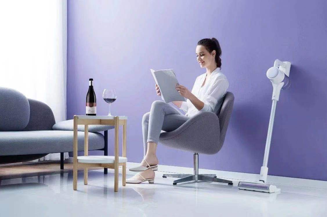 高铁餐吧服务员一份盒饭提成多少,高铁餐车服务员是干什么的