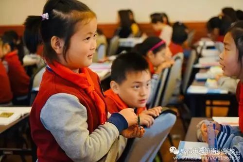 石笋街小学有几个校区,石笋街小学