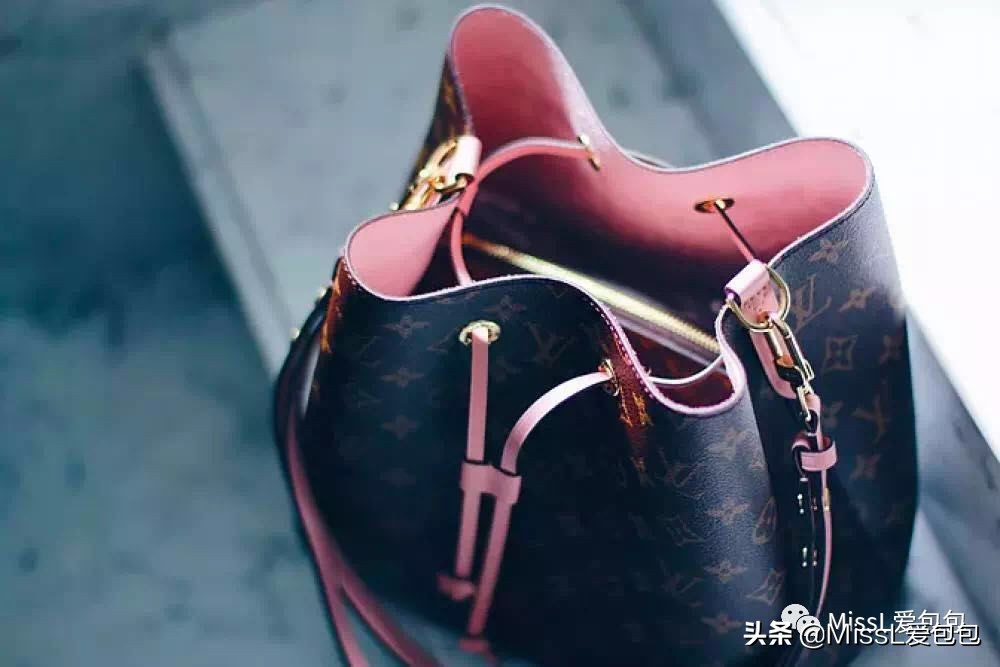 LouisVuittonMultipocket双肩包测评,louisvuitton水桶包多少钱