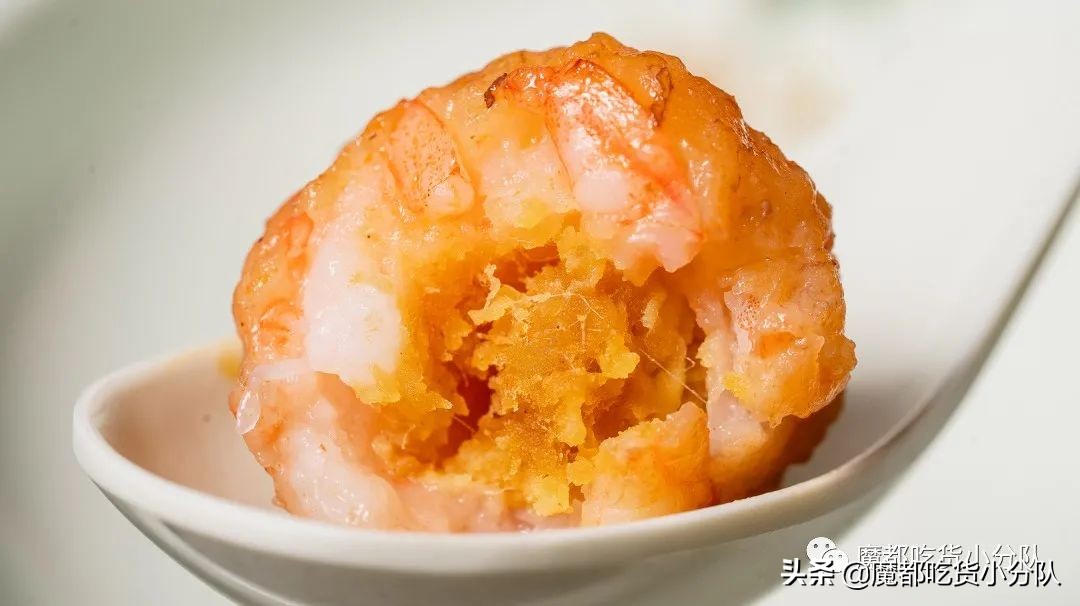 排队归排队，这店名你念的对吗？