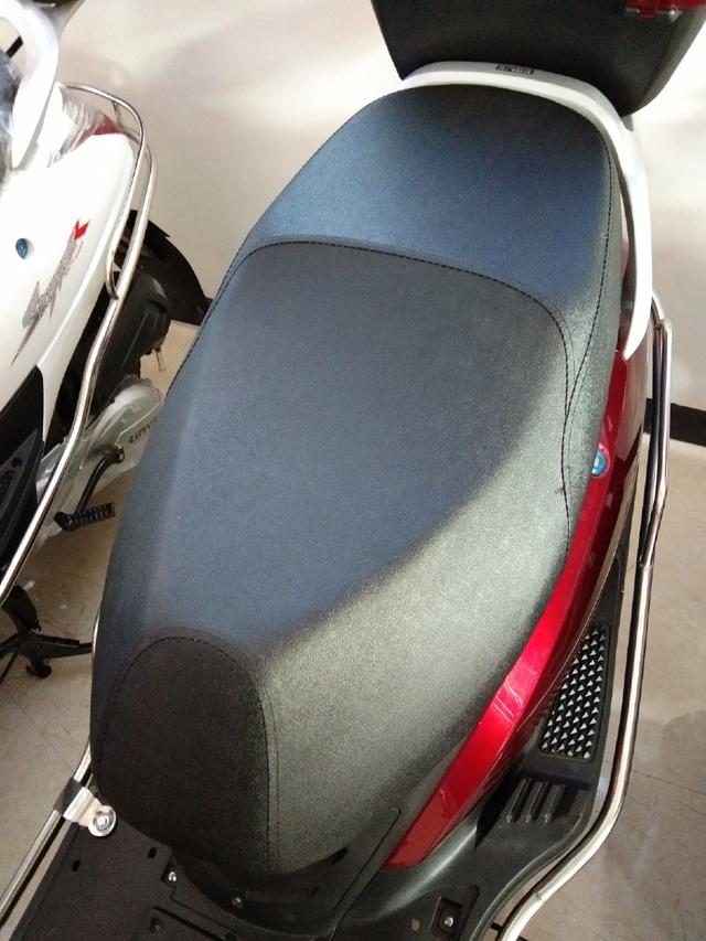 用自由皮包坐垫，最后会有很明显的褶皱是怎么回事？