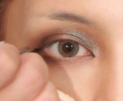 如何画比较妖艳的眼妆,初学者怎么画又纯又欲的眼妆