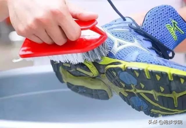 跑鞋保养清洗的正确方法,跑鞋的正确清洗方法