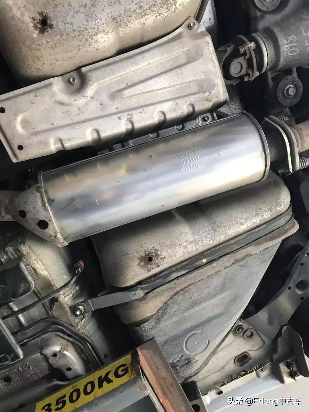 情怀皇冠最经典的12代,全新十六代丰田皇冠