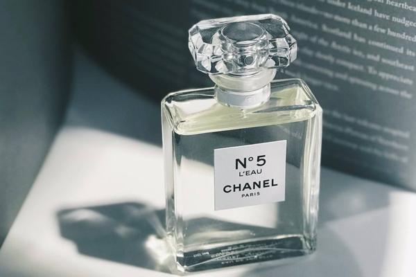 香奈儿5号哪款最好闻？3款详细解析,附价格
