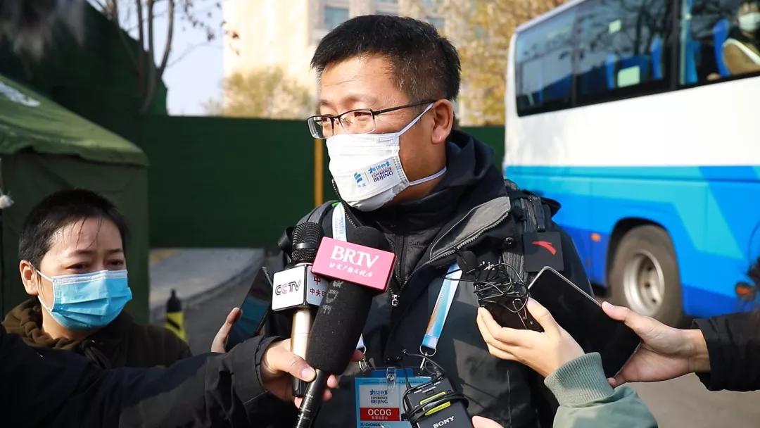 解封后工作人员隔离,解封了一线医务人员连夜返程