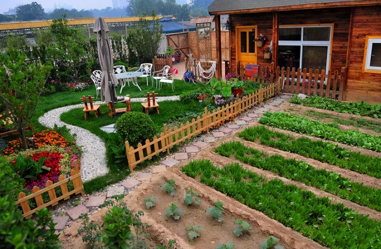 该不该在农村老家建房,农村该不该盖楼房