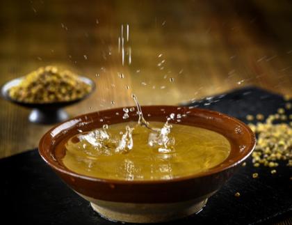 假冒高端品牌白酒图片,包装太丑惨遭嫌弃的四大良心白酒