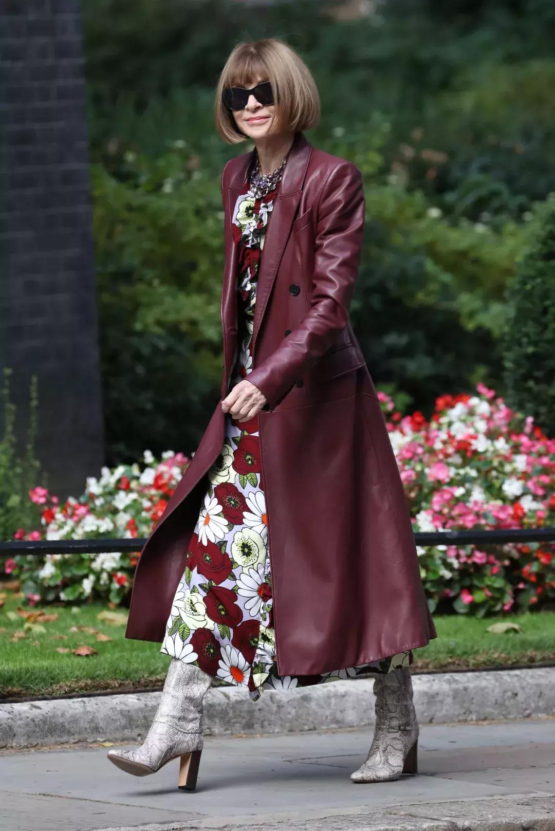 这个冬季时髦精都是这么穿大衣的,时髦的人喜欢这样穿