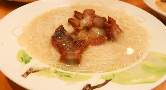 香港迪士尼情侣游玩项目,香港迪士尼情侣游玩攻略