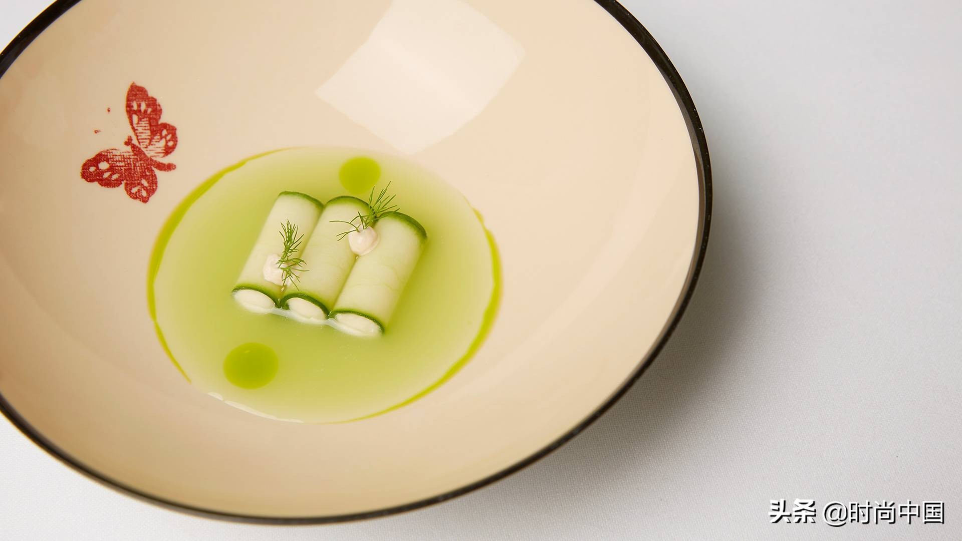 鑸屽皷涓婄殑gucci,鑸屽皷涓婄殑澶х墝缇庨