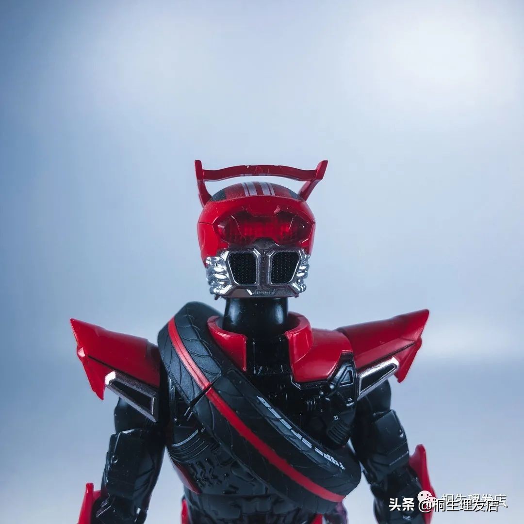 座驾最贵的假面骑士！假面骑士Drive驰骑shf测评