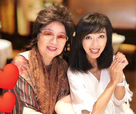 米雪陆小凤,徐小凤离婚