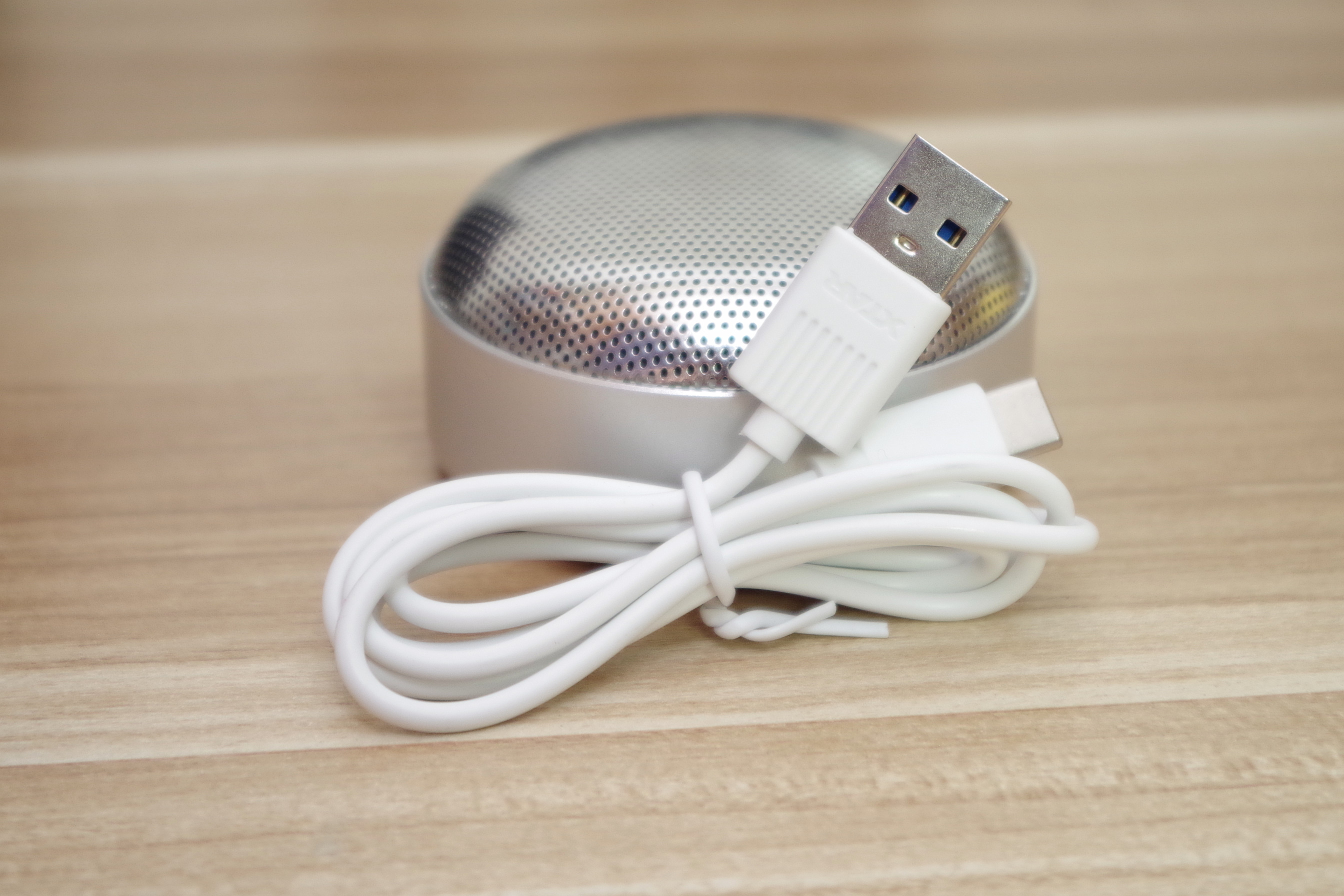 能装进口袋的蓝氧消毒除味器,小米会盯上吗?XTARAF1评测