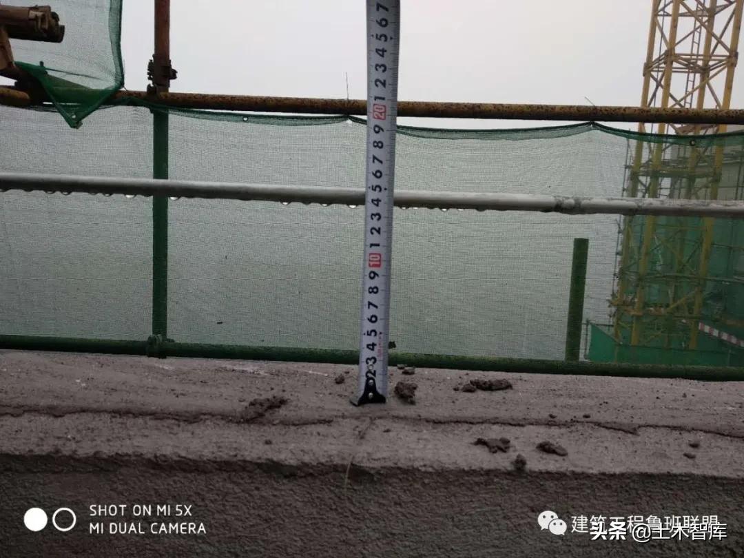 屋面暗敷避雷带做法,上人屋面避雷带暗敷最新规范图集