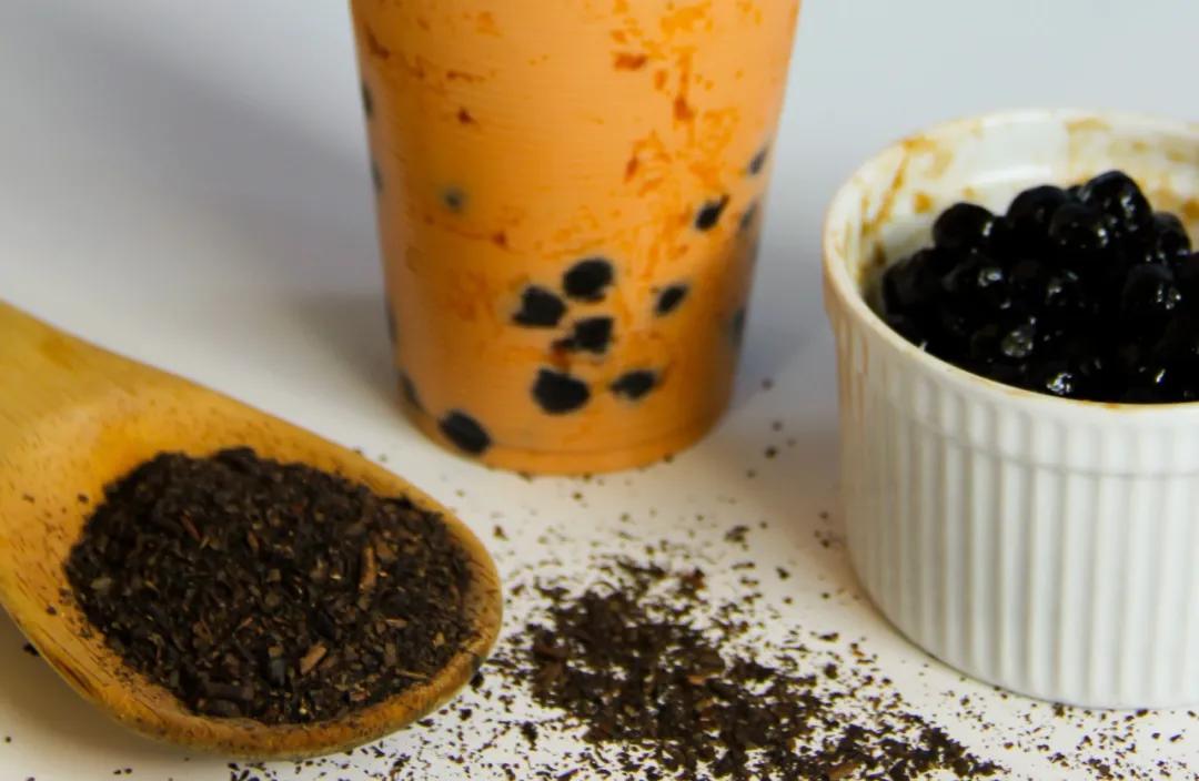 十个奶茶店九个亏本质原因,1.98万的奶茶加盟店有套路吗